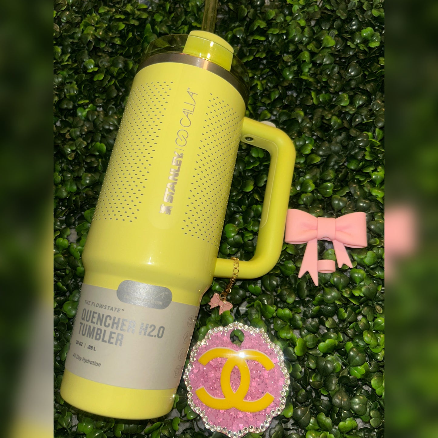 Yellow & Pink Tumbler 💛🩷