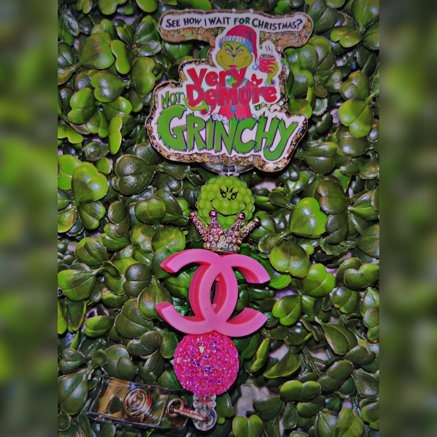 Demure Grinch 🩷✨