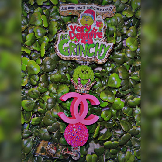 Demure Grinch 🩷✨